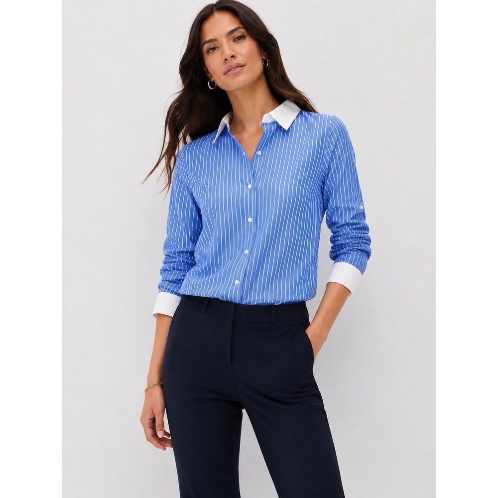 White House Black Market Size 6 Blue Striped Button Front Shirt White Collar